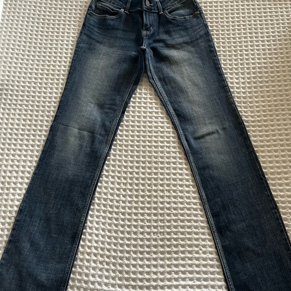 Wrangler Classic Denim Blue Straight Leg Jeans - Picture 2 of 5